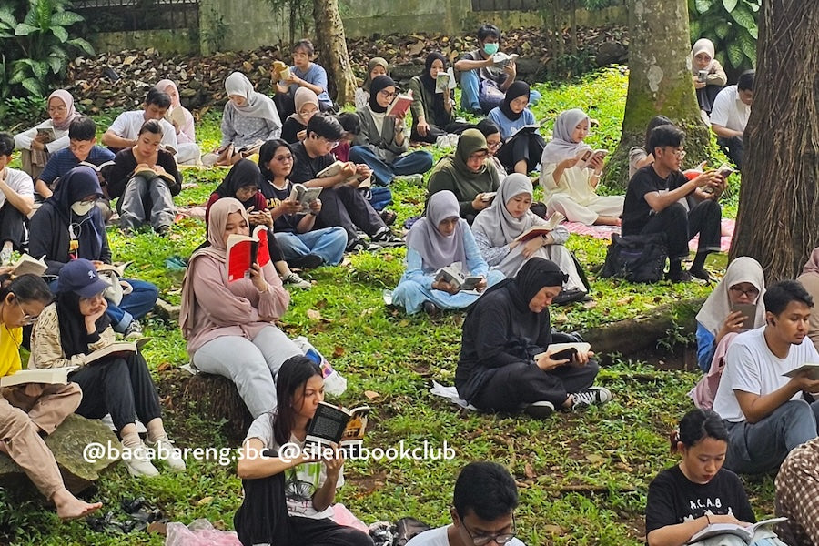 Spotlight: Baca Bareng Silent Book Club Jakarta